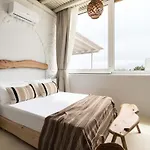 Cavos Paros Rooftop Boho-chic Design & Sea Views דירה Alikí